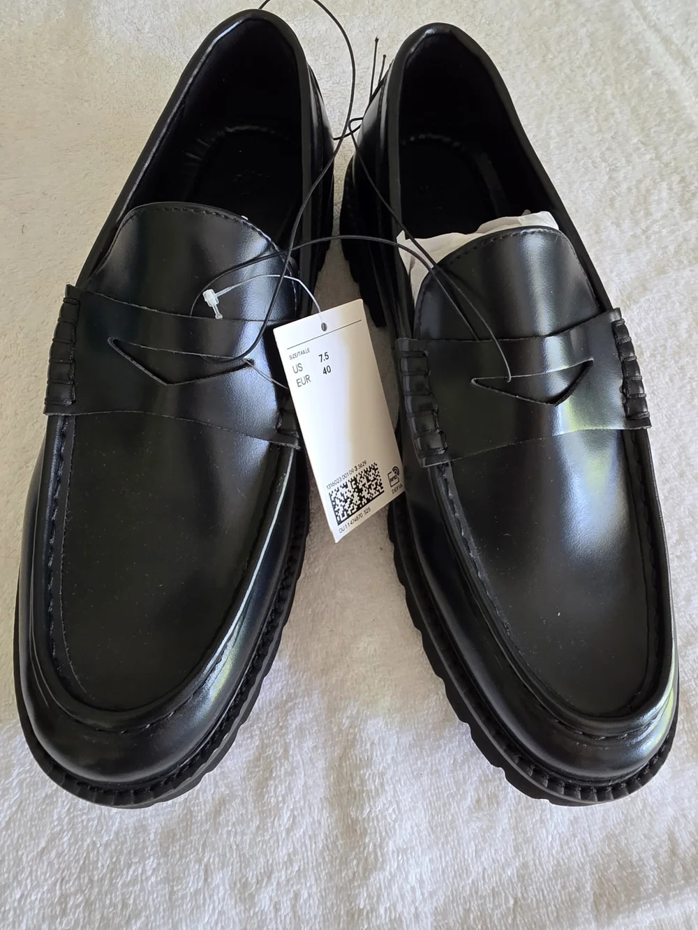 NWT H&M Chunky Lug Sole Black Penny Loafers